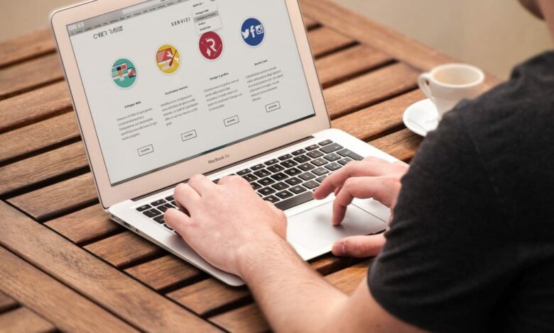 Cómo examinar versiones antiguas de un sitio web: utilizar WayBack Machine