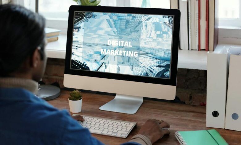 Noticias de última hora, reacciones instantáneas: el poder del monitoreo de medios en el mundo actual